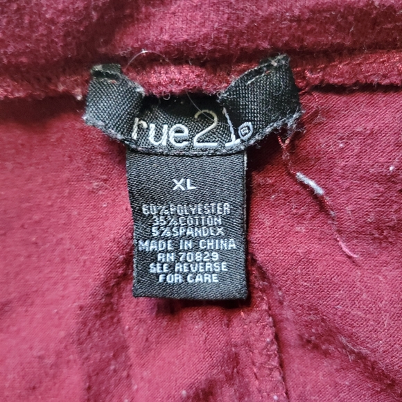 Red Skater Skirt - Picture 4 of 4